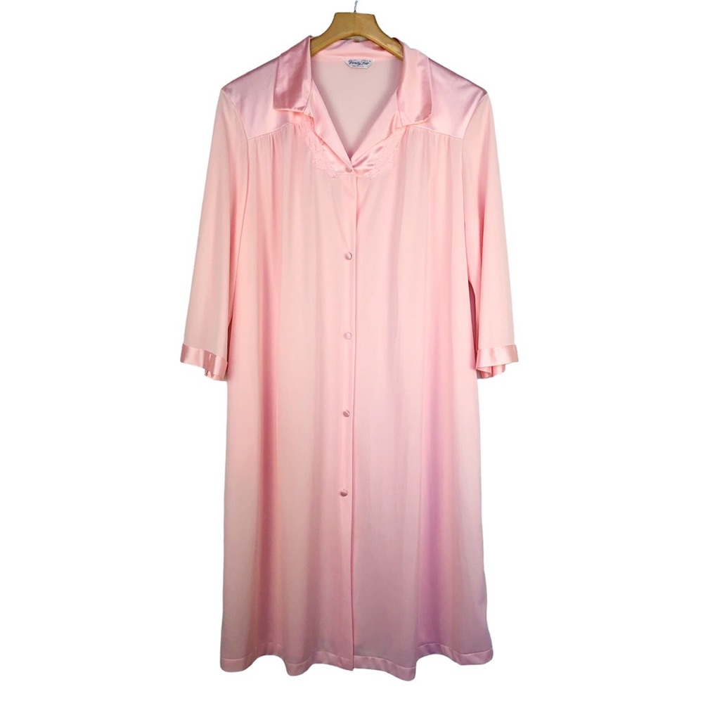 Vintage Vanity Fair Pink Nylon Button Front Robe Nightgown Large - Picture 1 of 11